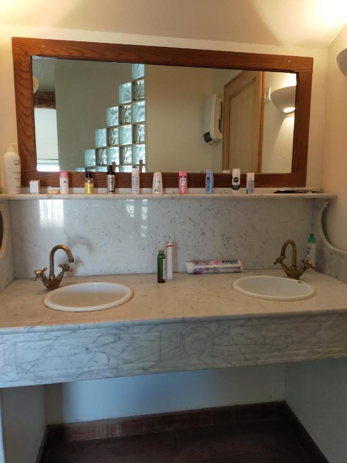 Purani Apartment Jonquieres  Luaran gambar