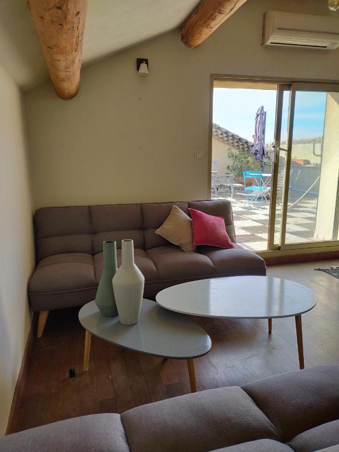 Purani Apartment Jonquieres  Luaran gambar